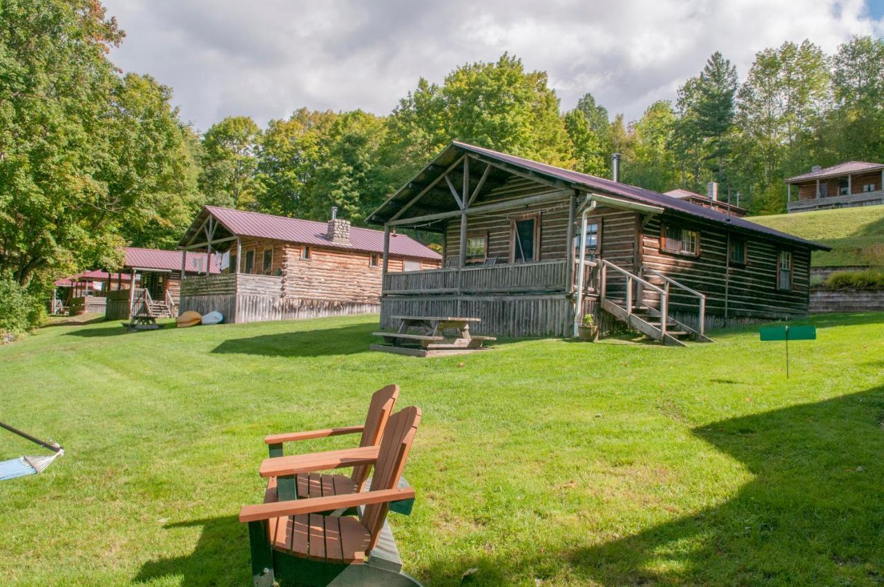 Mountain Lake Cottages Westmore 外观 照片