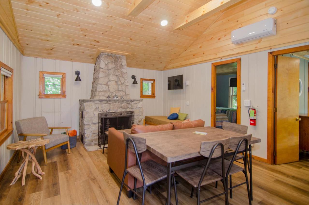 Mountain Lake Cottages Westmore 外观 照片