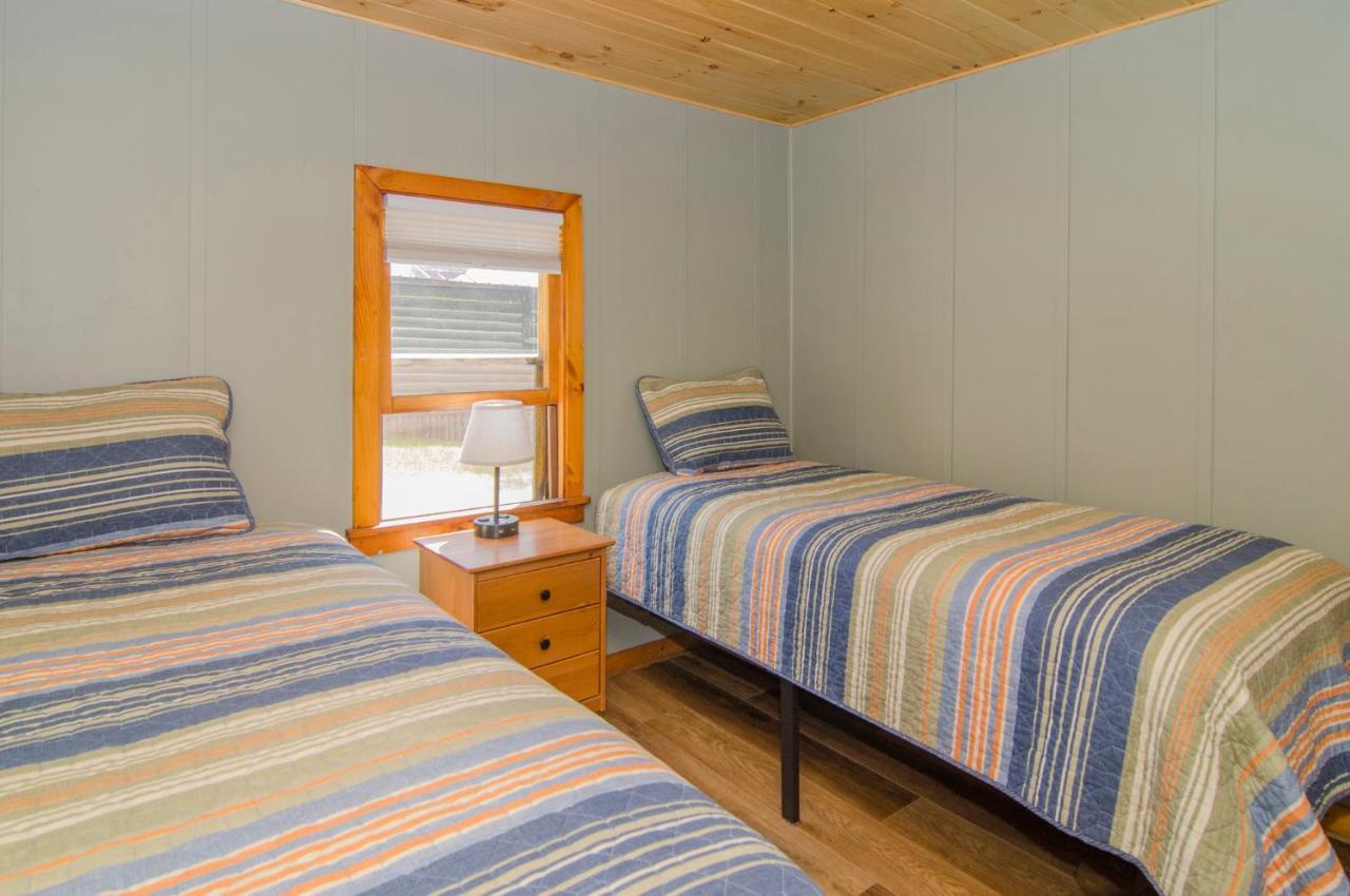 Mountain Lake Cottages Westmore 外观 照片