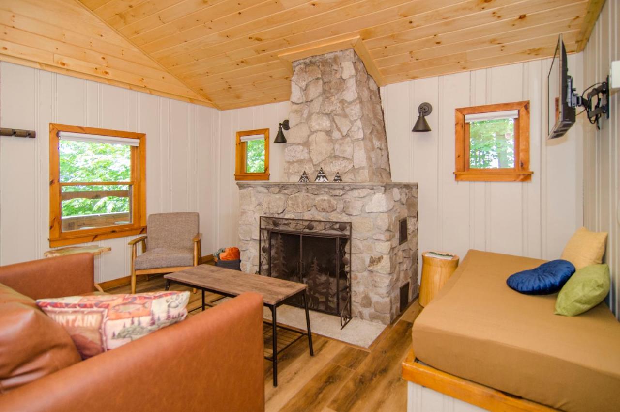Mountain Lake Cottages Westmore 外观 照片