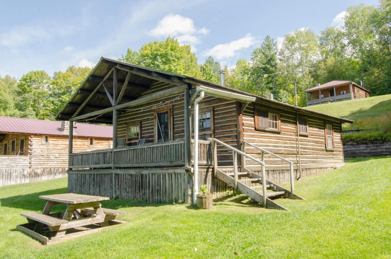 Mountain Lake Cottages Westmore 外观 照片