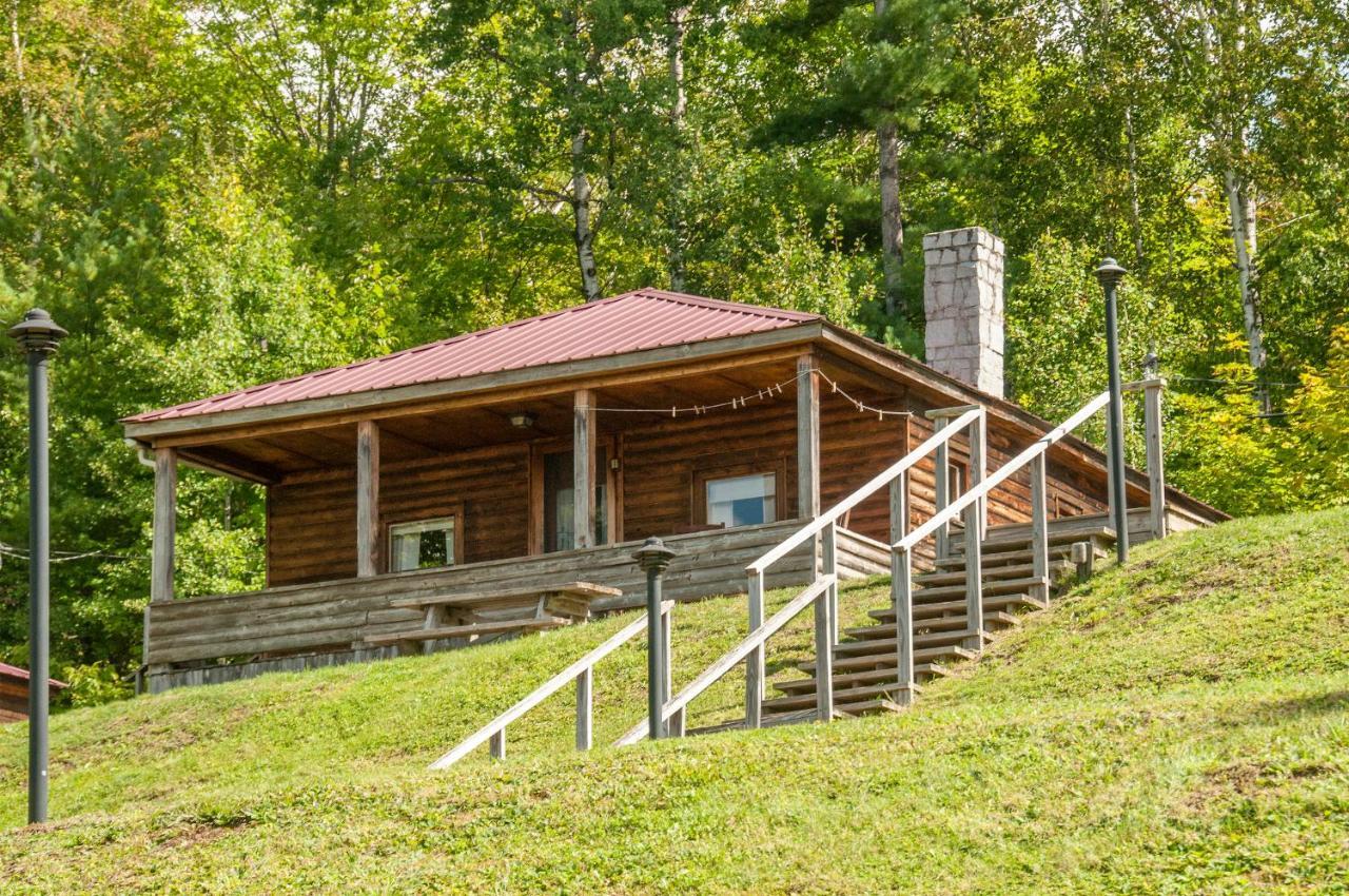 Mountain Lake Cottages Westmore 外观 照片
