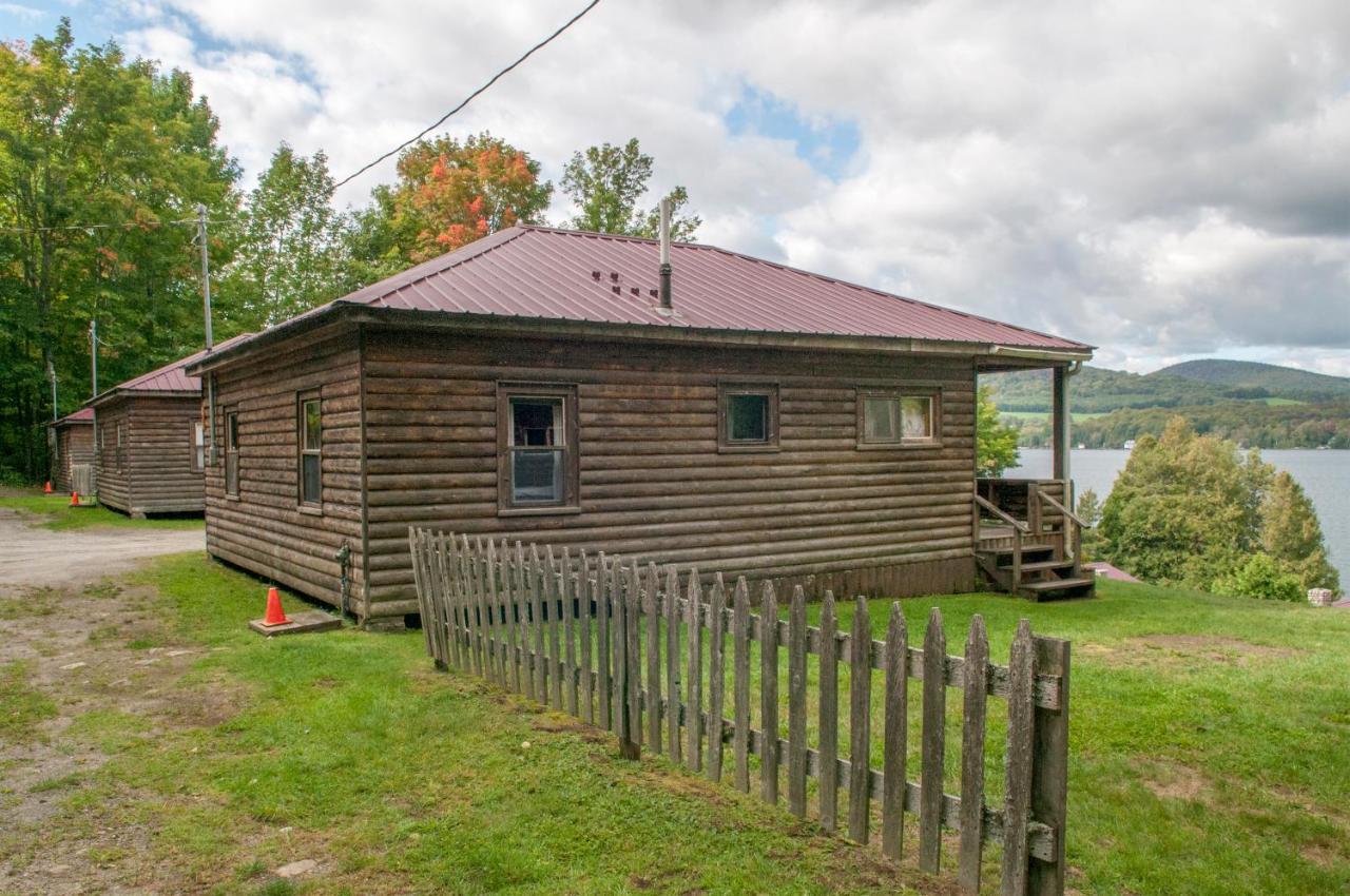 Mountain Lake Cottages Westmore 外观 照片