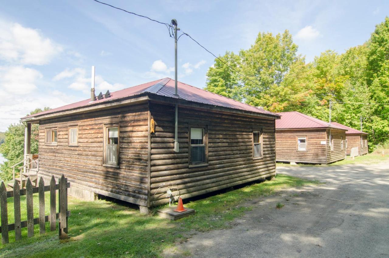 Mountain Lake Cottages Westmore 外观 照片
